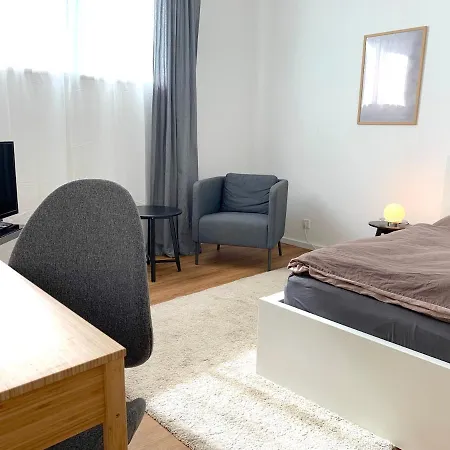 Alles Komplett - 2 Schlafzimmer, Grosse Kueche, Bad Lejlighed Köln