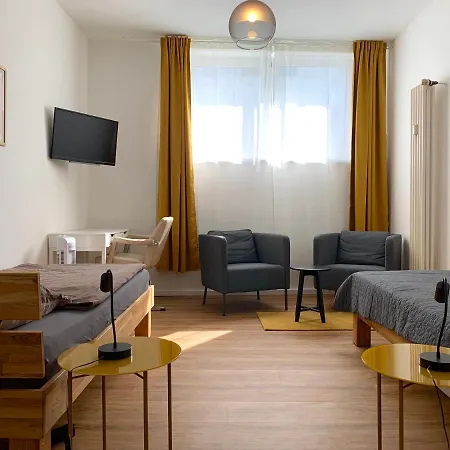 Alles Komplett - 2 Schlafzimmer, Grosse Kueche, Bad * Cologne