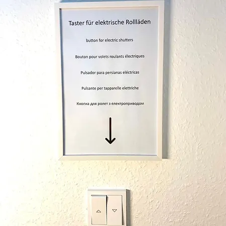 Alles Komplett - 2 Schlafzimmer, Grosse Kueche, Bad *