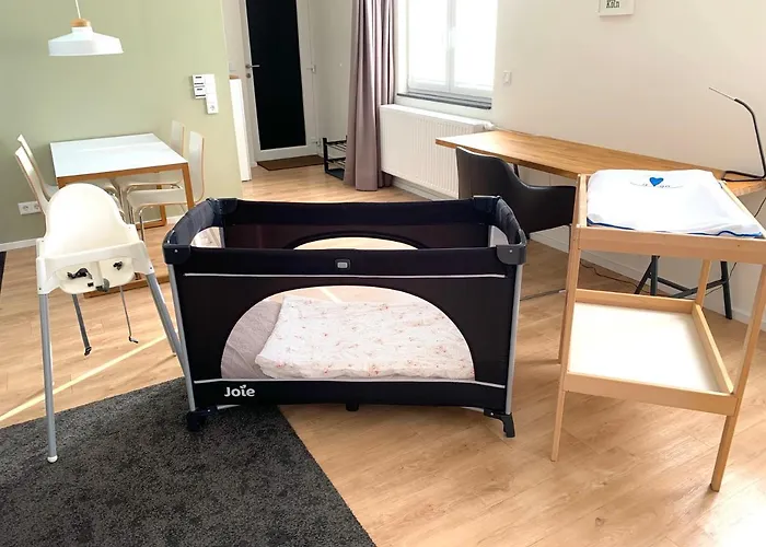 Apartamento Alles Komplett - 2 Schlafzimmer, Große Küche, Bad Colonia