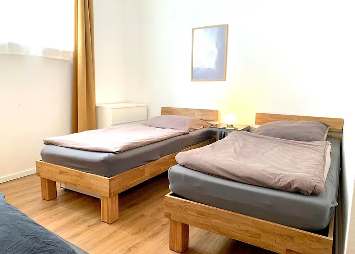 Alles Komplett - 2 Schlafzimmer, Große Küche, Bad