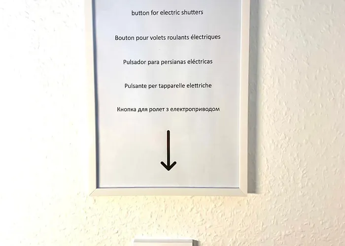 Alles Komplett - 2 Schlafzimmer, Große Küche, Bad *